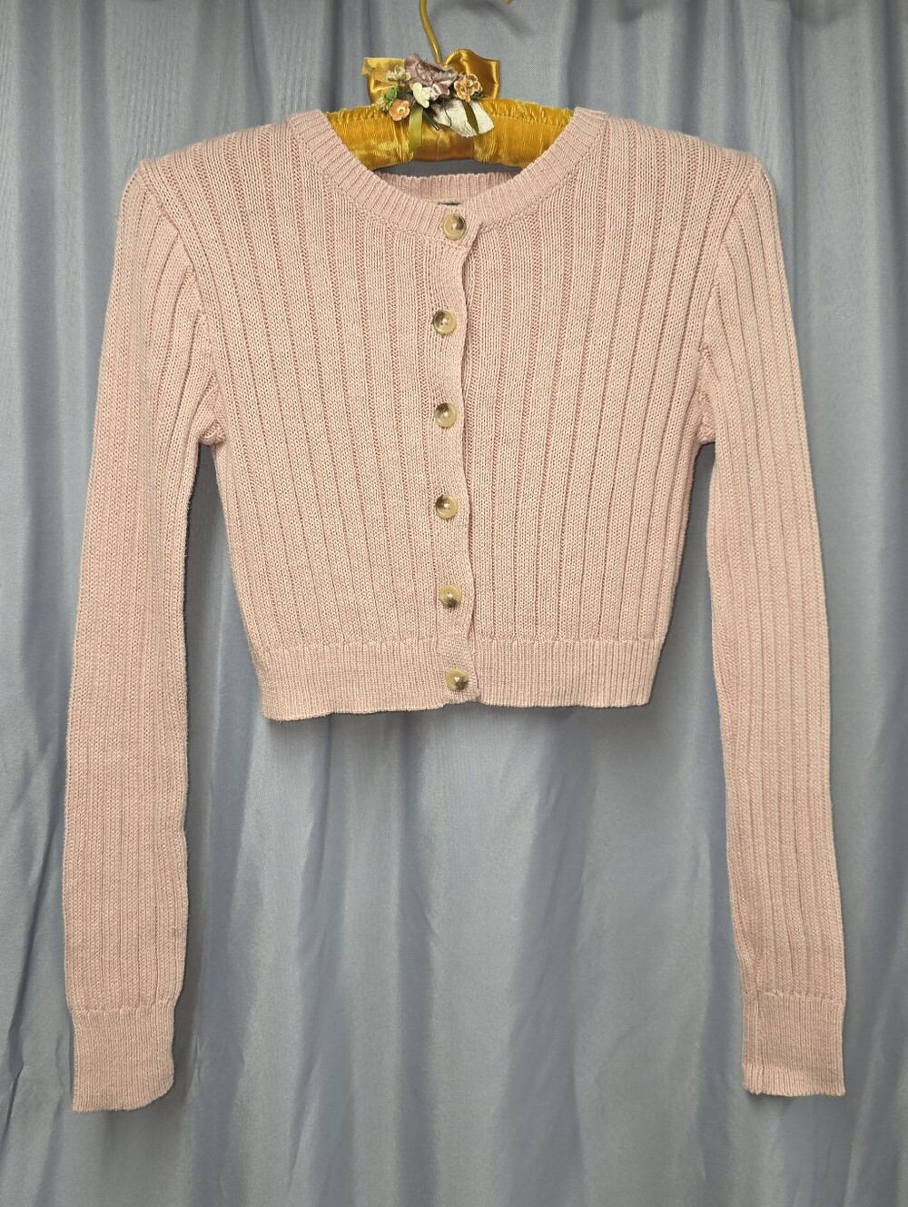 Wild Fable Women's Classic Pink Ribbed Cropped Cardigan Sweater